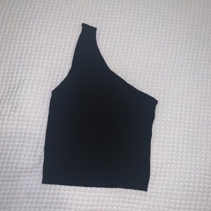 One shoulder top